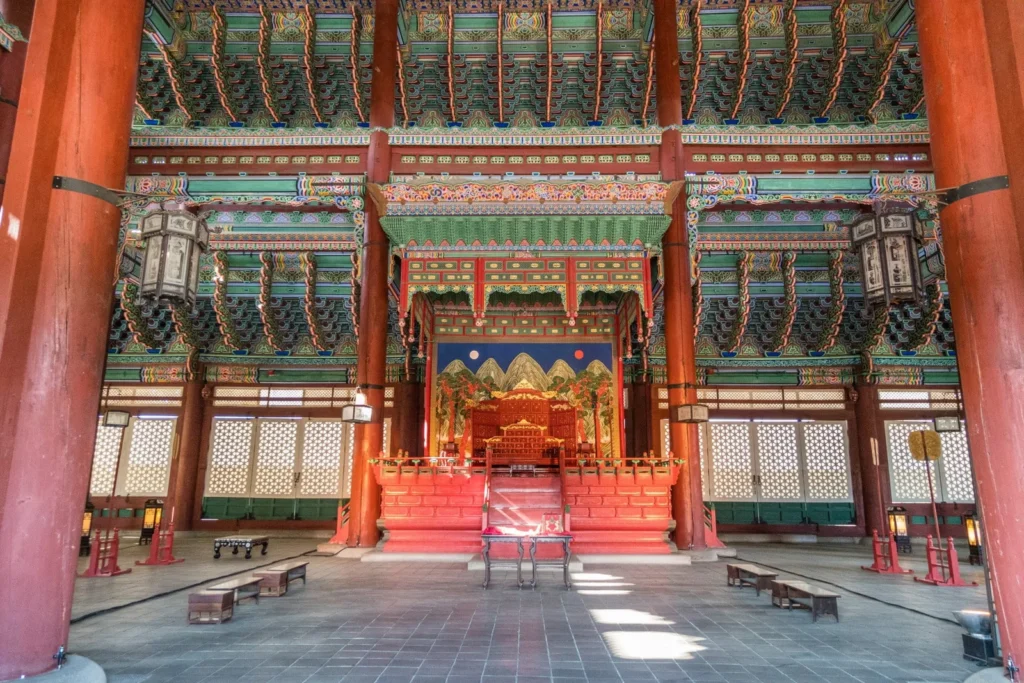 Interieur Salle Du Trone Palais Gyeongbokgung Seoul 1024x683